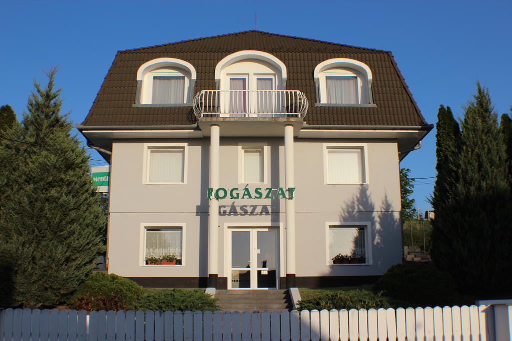 Hotel Menthol Budapest Exterior foto